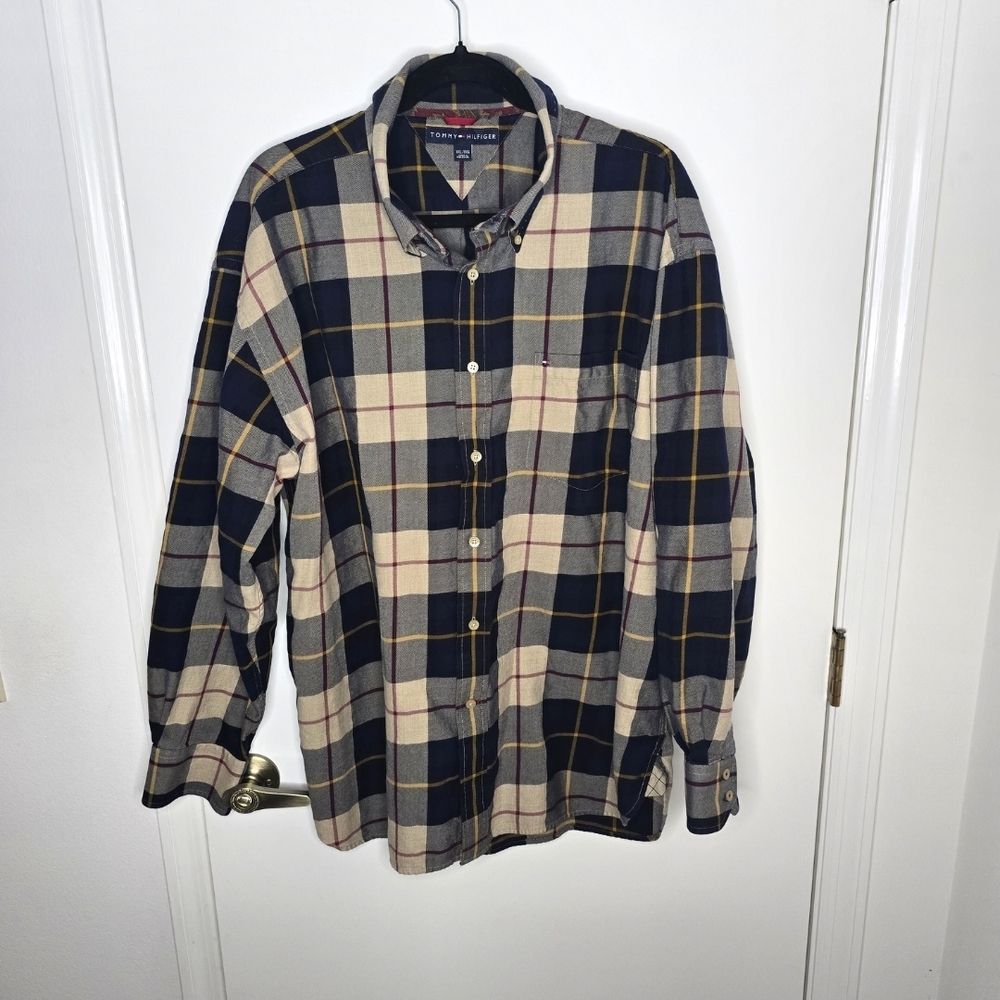 Tommy Hilfiger Men's Plaid Casual Button Down Shirt - Navy and Cream XXL